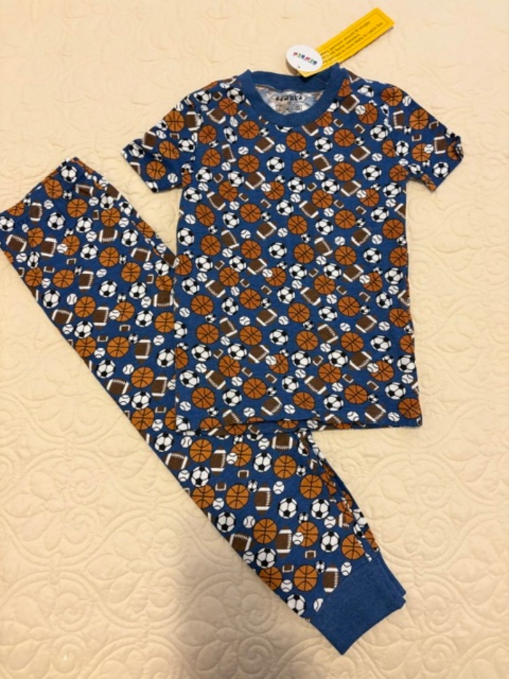 Sports Theme Boys 2-Piece Pajama Set Size 8T Short Sleeve Cotton PolyesterZ